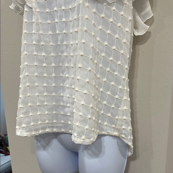 Elegant White Ruffle Sleeve Top- medium - Picture 3 of 5